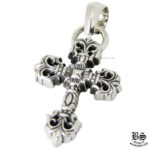 偽「クロムハーツ」を販売目的で所持、夫婦を逮捕　売上1億円以上か！？