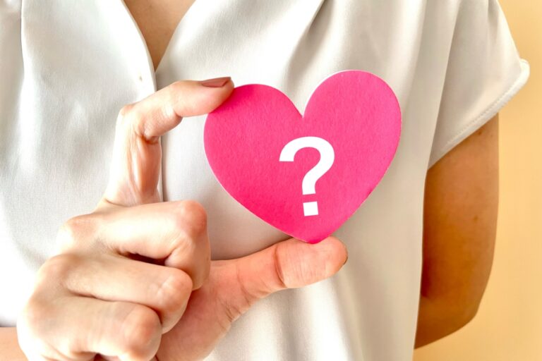 【ロマンス詐欺】「好き🩷」70代男性にLINEメッセージ　現金2000万円をだまし取った疑いで64歳の男を逮捕