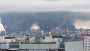 【ウクライナ軍】ロシア首都に大規模無人機攻撃　「過去2年で最大」と報道