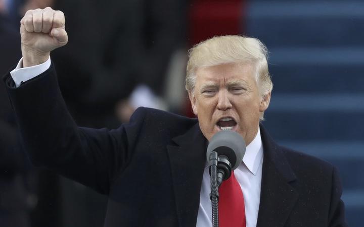 【衝撃】トランプ氏が「米代表FW出場停止処分」に介入！一発レッドで退場をFIFA会長に電話で見直し要求