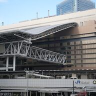 【大阪】だから駅直結のフードコートはガラガラに…水300円は払わない｢ケチな大阪人｣の言い分