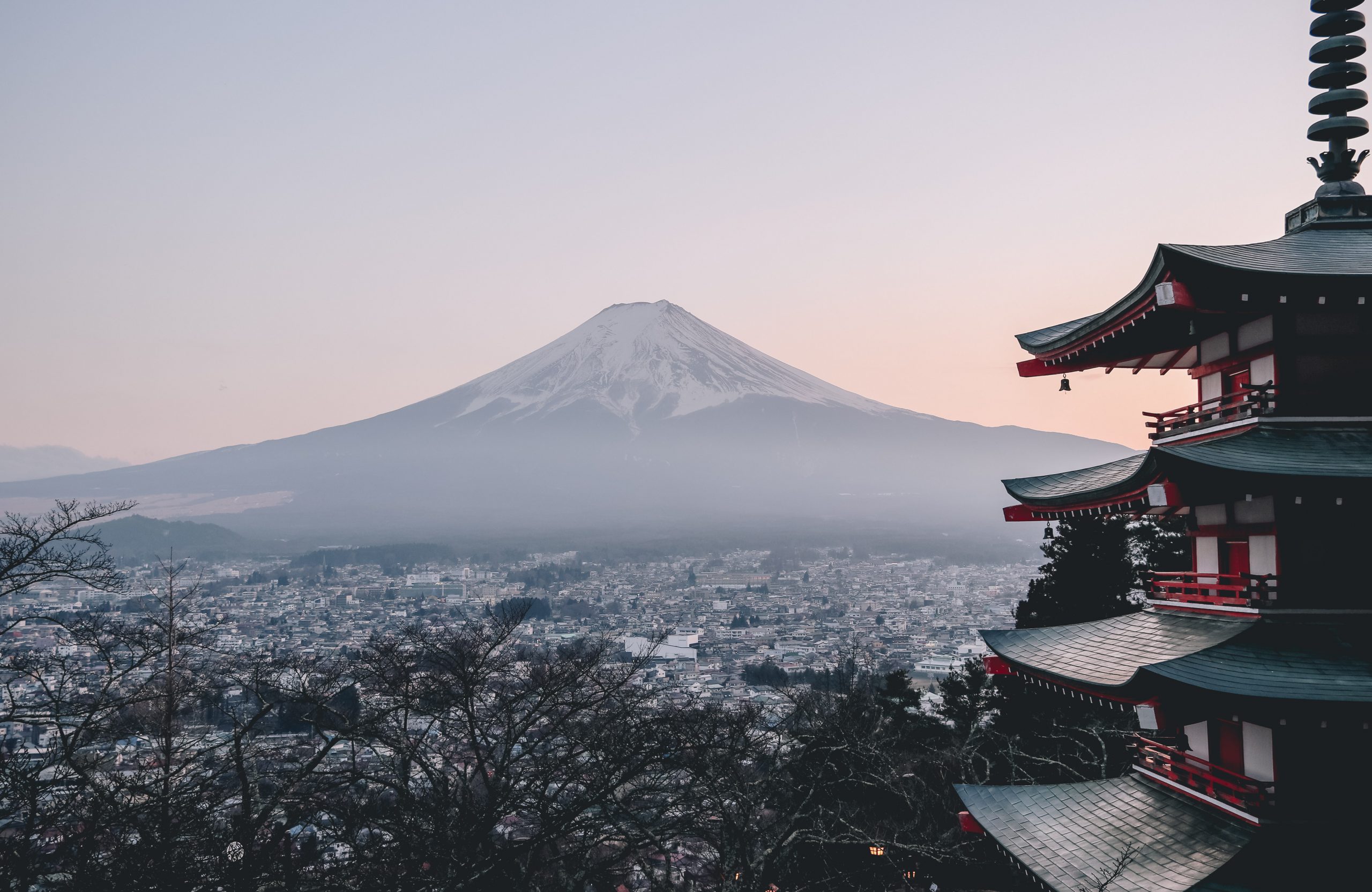 【速報】 日本のGDP、インドに抜かれたはずが抜き直してしまう　インド、通貨ルピー安により世界4位のはずが英国にも抜かれ6位に