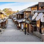 【京都】外国人だらけ「インバウンド価格」で、日本人観光客の京都離れが深刻化