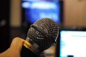 【東京】都内ビッグエコー店舗内での迷惑行為　ＳＮＳに「股間をメニュー表で隠した」動画が物議