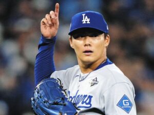 【MLB】ワールドシリーズ第2戦 ドジャース 5-1 ブルージェイズ  1勝1敗のタイに!山本由伸が完投勝利!