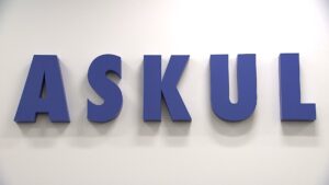 「ASKUL」「ソロエルアリーナ」「LOHACO」受注・出荷業務を停止…システム障害が発生　