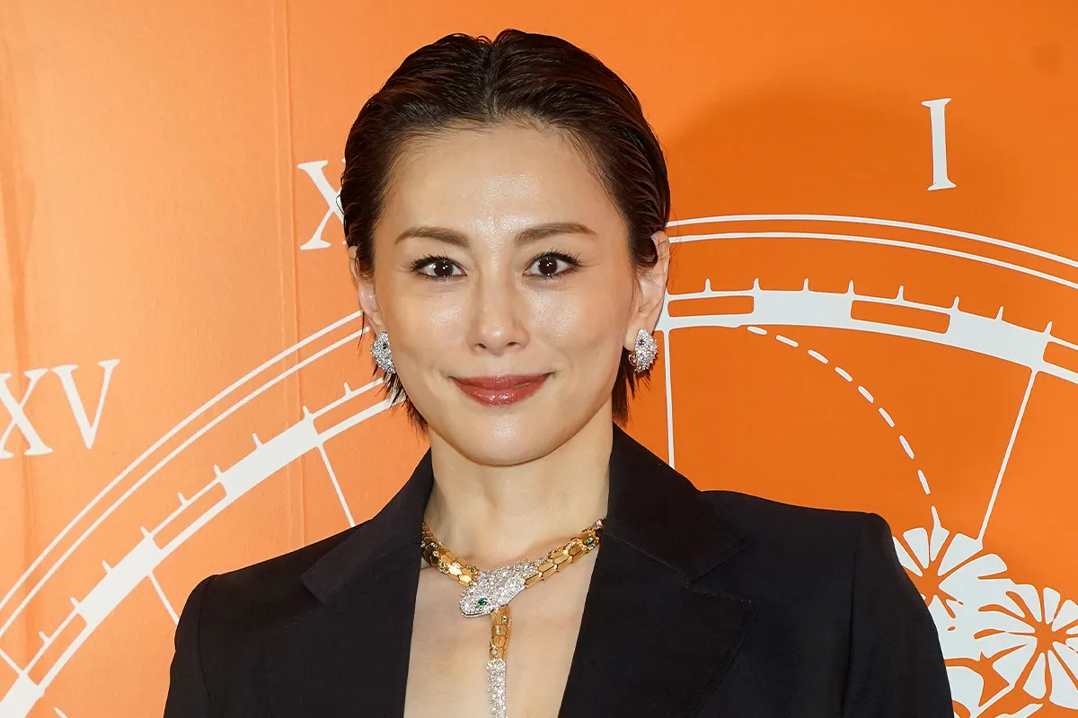 【芸能】米倉涼子、マトリの家宅捜索から2か月近く経ち本格的な捜査を進めるも進展しない理由…