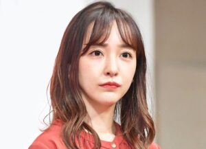 【芸能】板野友美さん「タクシーの運転手に急いでって急かしてたら怒られて道路の真ん中で降ろされた」