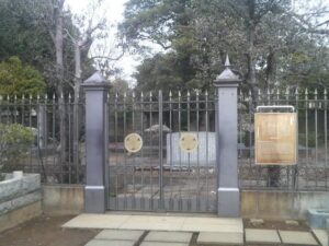 江戸幕府最後の将軍・徳川慶喜家の墓じまい、玄孫（やしゃご）にあたる5代目当主が決断　膨大な遺品の寄贈先探す