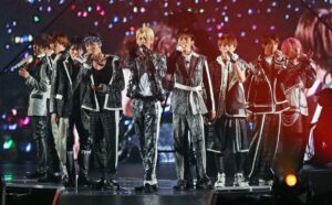 【動画】スノーマンのコンサートに全裸のジャニヲタが現れたと話題に