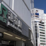 【JR山手線】池袋駅の駅名表示が「池袋（ビックカメラ前）」に変更が決定