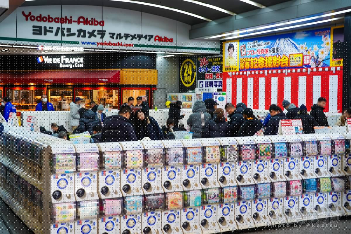 大晦日のヨドバシAkibaで明日発売の福袋を買おうと中国人が並びだし隔離される