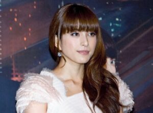 【画像】消えた美人女優 上原多香子さん（42）の近影が話題に