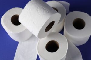 【画像】中東情勢の影響でトイレットペーパーの買い占め始まる