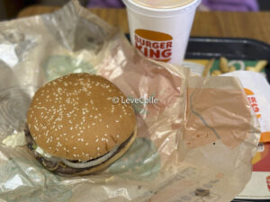 【バーガーキング】無料カスタム「オールヘビー」はどれだけトッピングが増えるのか？ 通常との比較が話題に