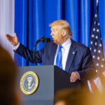 【トランプ米大統領】エアフォースワン搭乗前に中国からの贈り物を全て捨ててしまう　表向きは友好だが根深い中国不信