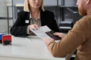 日本に住み30、経営・管理ビザ更新されなかった元インドカレー店主、帰国余儀なく…有志 署名約5.3万筆提出