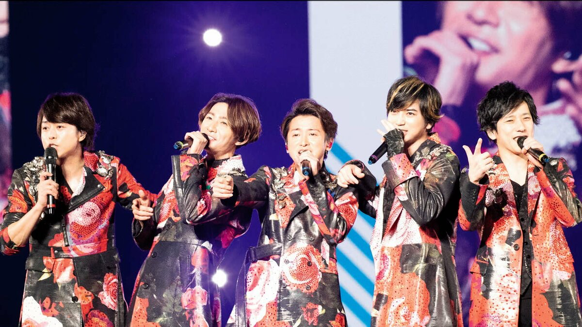 嵐ファンの「妻が実父の通夜より嵐のライブ」でスレッズ大炎上…