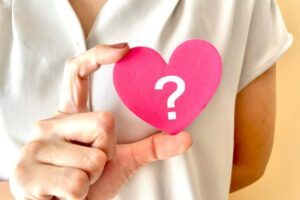 【ロマンス詐欺】「好き🩷」70代男性にLINEメッセージ　現金2000万円をだまし取った疑いで64歳の男を逮捕