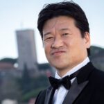 【朗報】『踊る大捜査線 』本広監督がSNSで佐藤二朗の降板報道を否定「降板じゃないから!一旦中止して整えてるだけ」