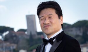 【朗報】『踊る大捜査線 』本広監督がSNSで佐藤二朗の降板報道を否定「降板じゃないから!一旦中止して整えてるだけ」