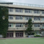 【東京・北区】音楽準備室での私服干し「不適切だった」　滝野川第三小学校火事で保護者説明会