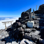 富士山6合目の山小屋付近に1人でいた7歳の小学生を救助 ぐずついたため父親が置き去りに...=静岡県警