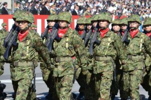【自衛隊】階級名「国際標準化」　自民党内から異論噴出　「旧軍時代への回帰だ」　概算要求に計上しない方向